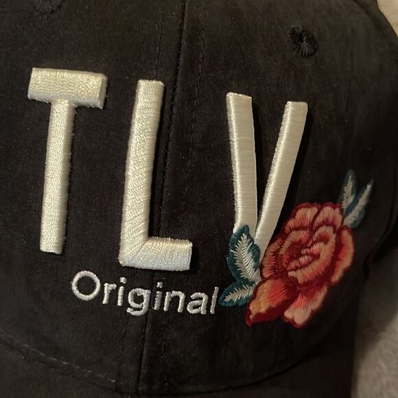 Robin Ruth TLV Original Rose Faux Suede Tel Aviv hat - Picture 3 of 6